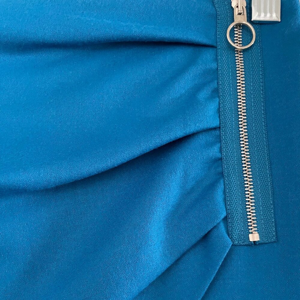 Hugo Boss Teal Pencil Skirt with Zipper Accent - Picture 2 of 8